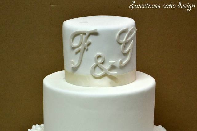 Sweetness Cake Design