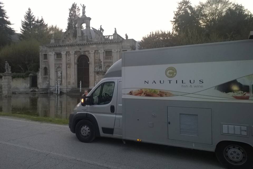 Nautilus Fish & Wine