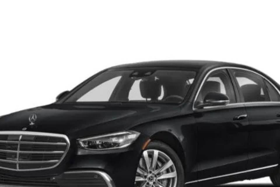MERCEDES CLASSE MY 2024 P. L.