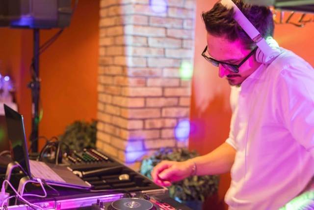KaraCrosi - Dj