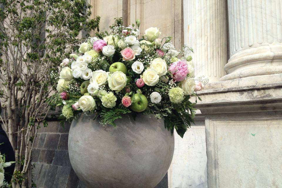 Rose, lysianthus e ortensie