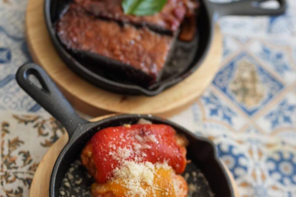 Parmiggiana e inv. pepereoni