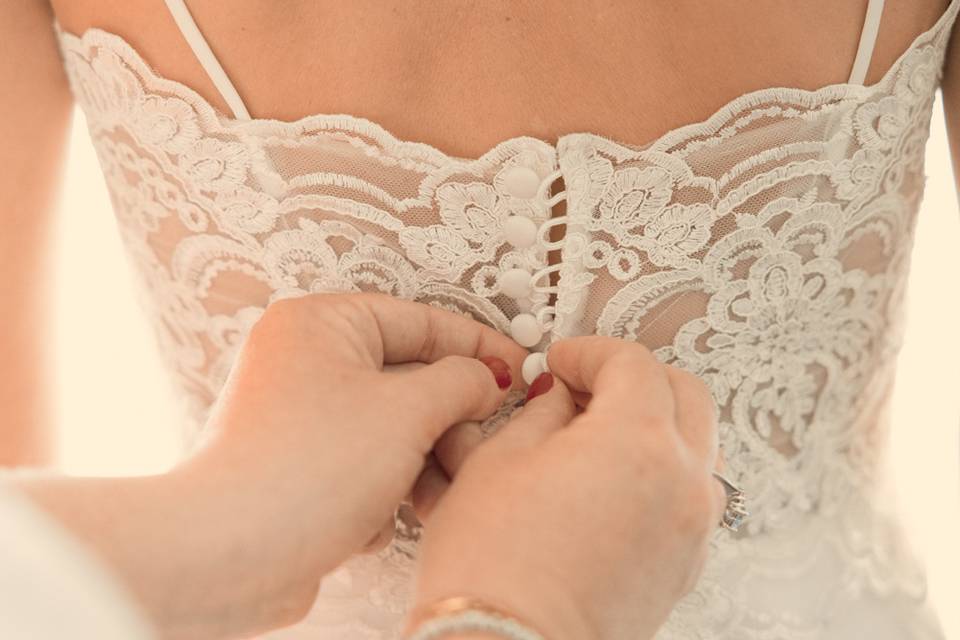 Vestizione sposa