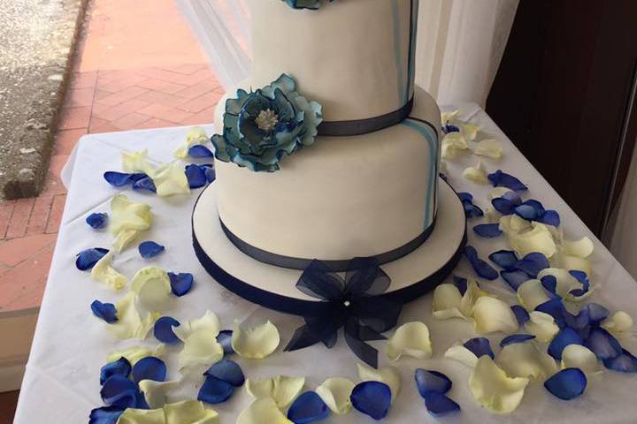 Bluewedding cake