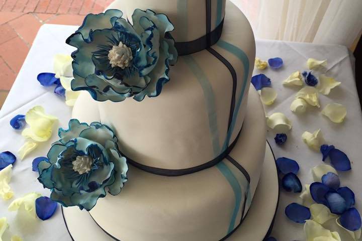 Blue weddingcake