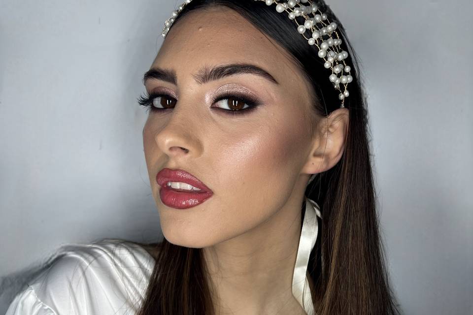 Bridal make-up
