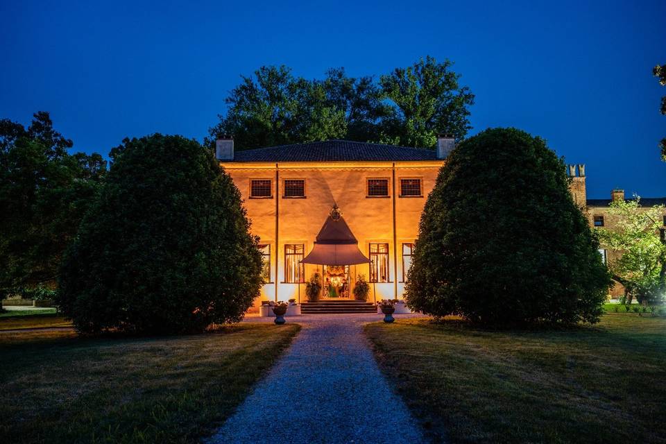 La villa illuminata