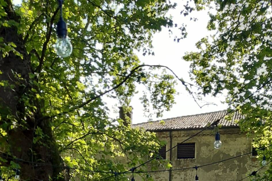 Tavolo imperiale retro villa