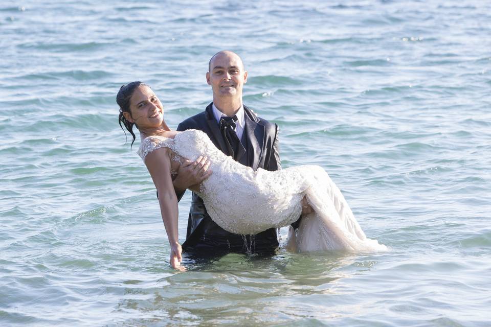 Sposini in Trash the dress