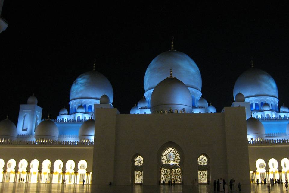 Io alla moschea di Abu Dhabi