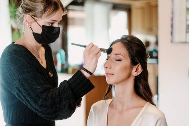 Makeup artist Al lavoro