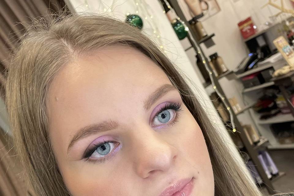 Makeup toni del lilla
