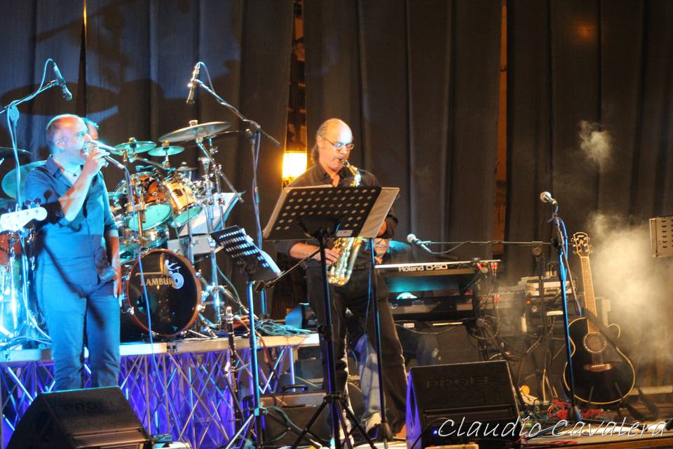 Live band