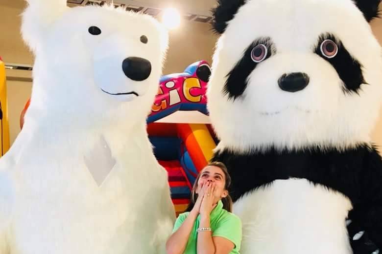 Panda e orso polare giganti