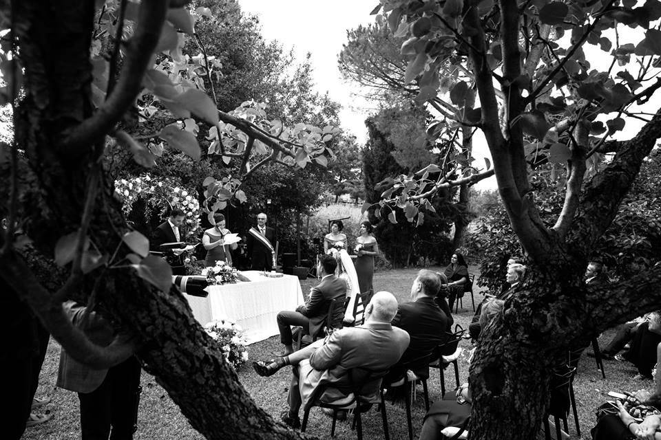 Matrimonio civile in giardino