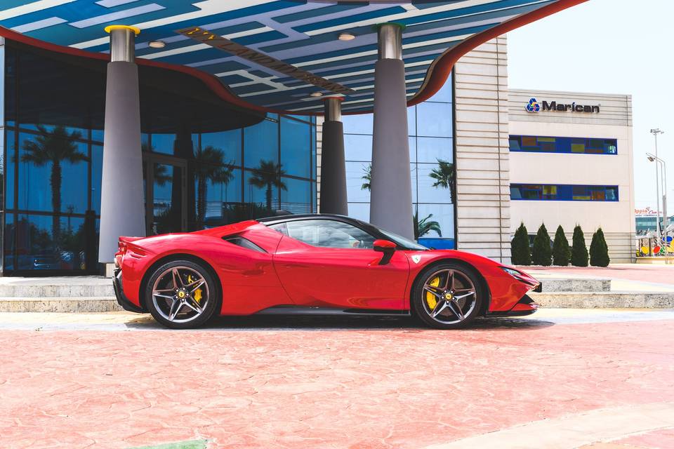 Ferrari SF90 Stradale