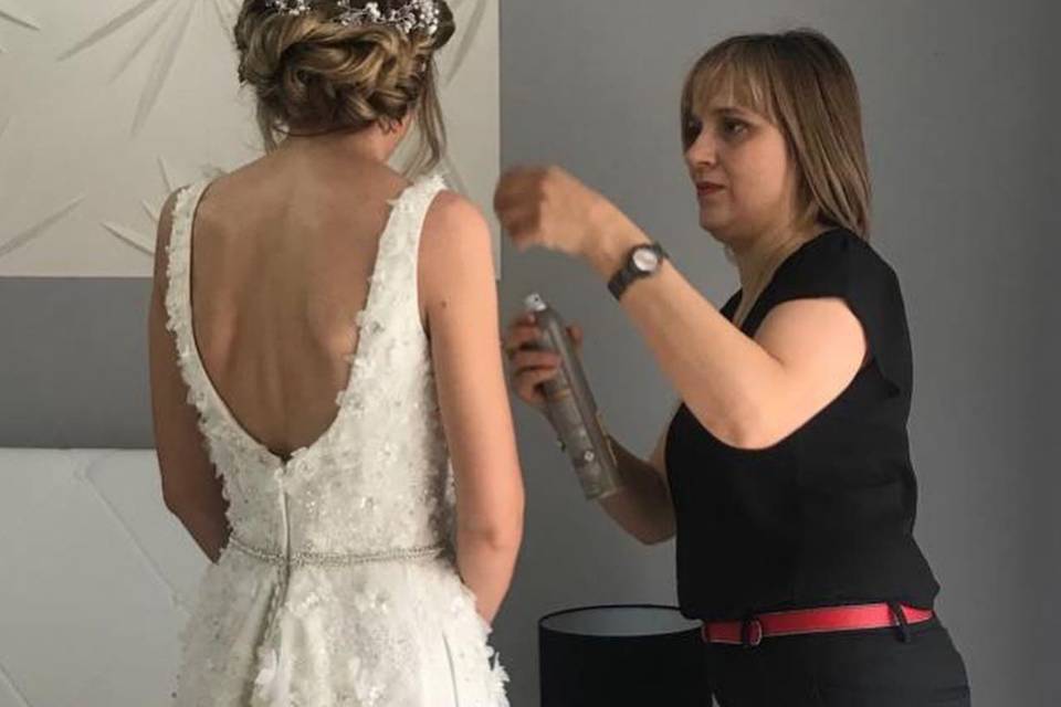 Dettaglio preparazione sposa