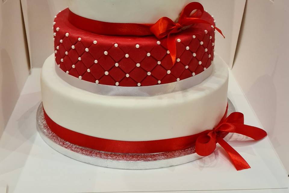 Torta con topper personalizzat