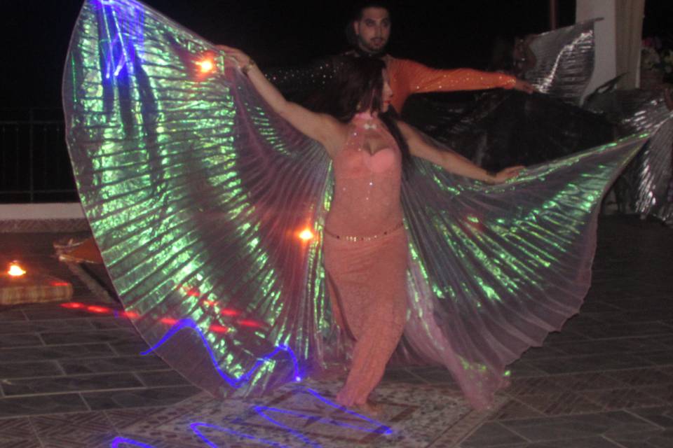 Isis wings