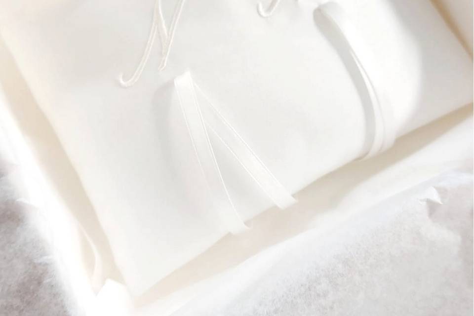 Cuscino sposa con Iniziali