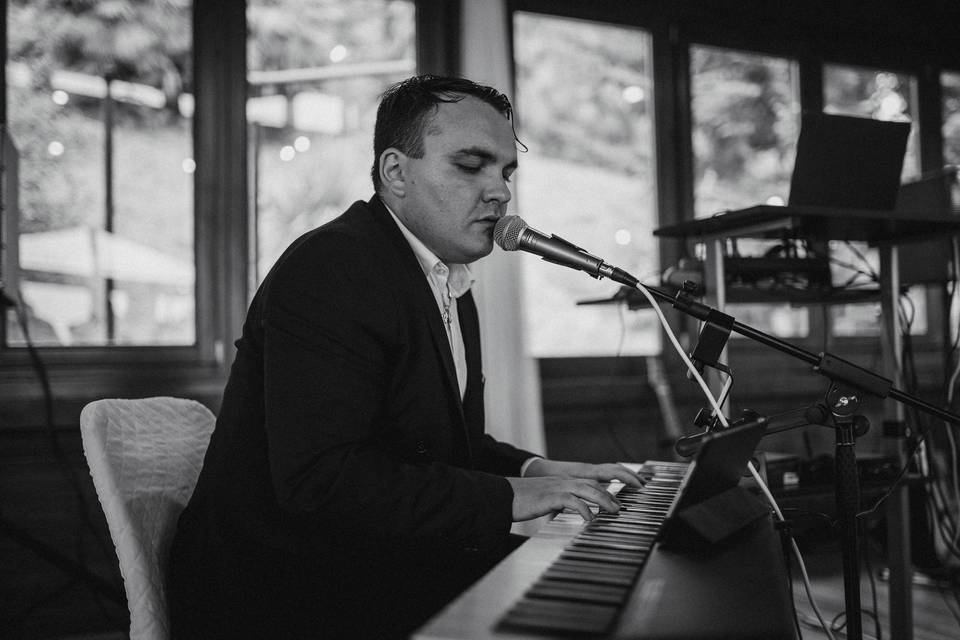 Pianos
