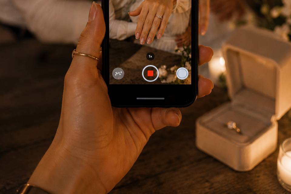 Reel annuncio matrimonio