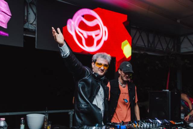 Dj set