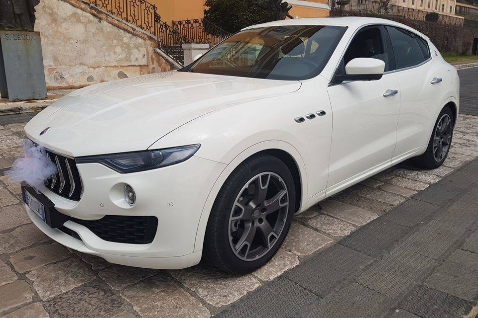 Maserati quattroporte q4 blu