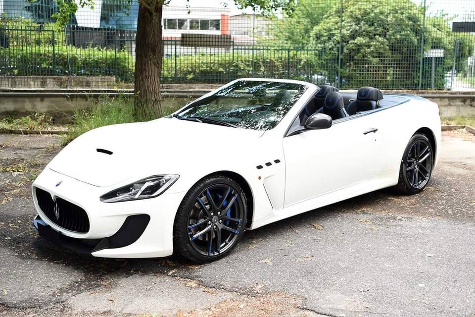 Maserati grancabrio mc stradal