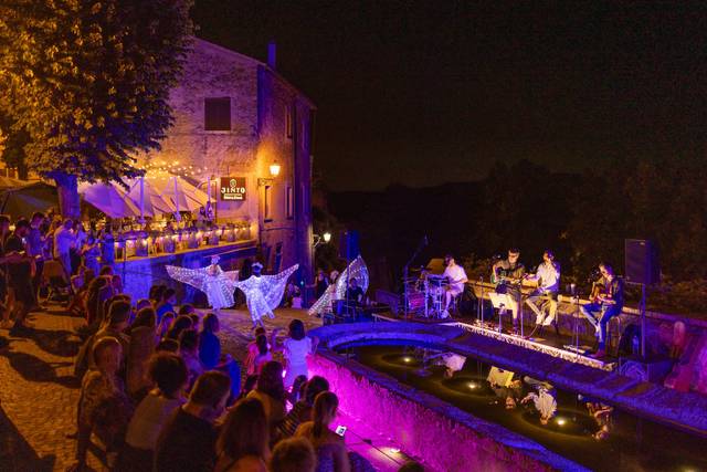 Jinto Bistrot & Restaurant