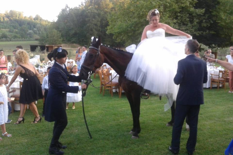 Ingresso sposa a cavallo