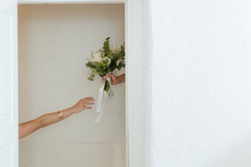 WEDDING MOMENTS