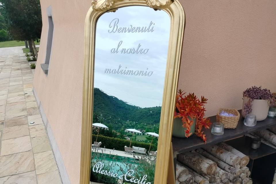 Specchio di benvenuto