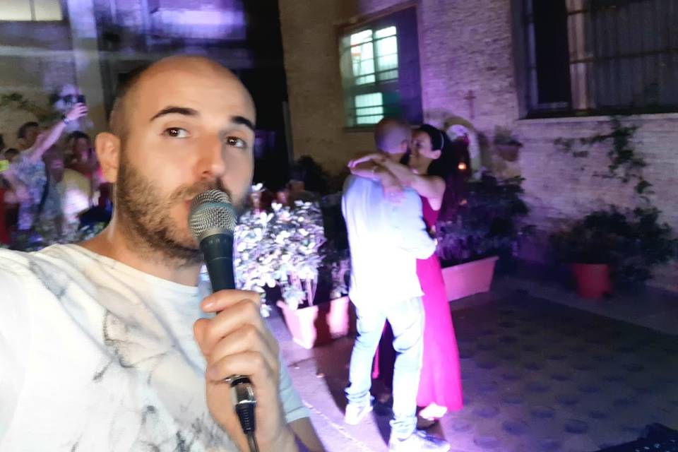 Karaoke sposi e amici