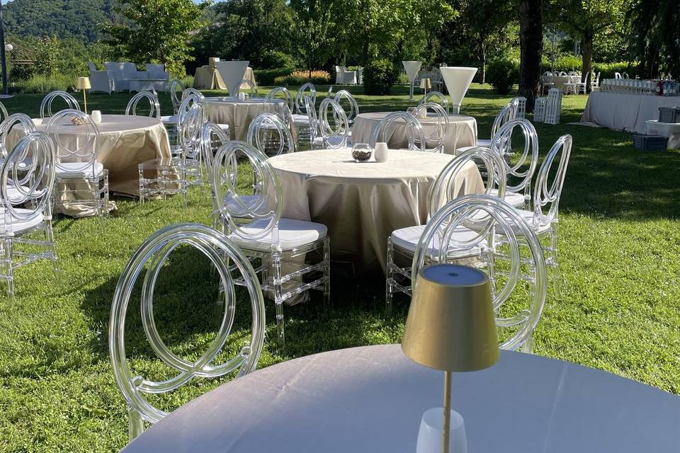 Aperitivo in giardino