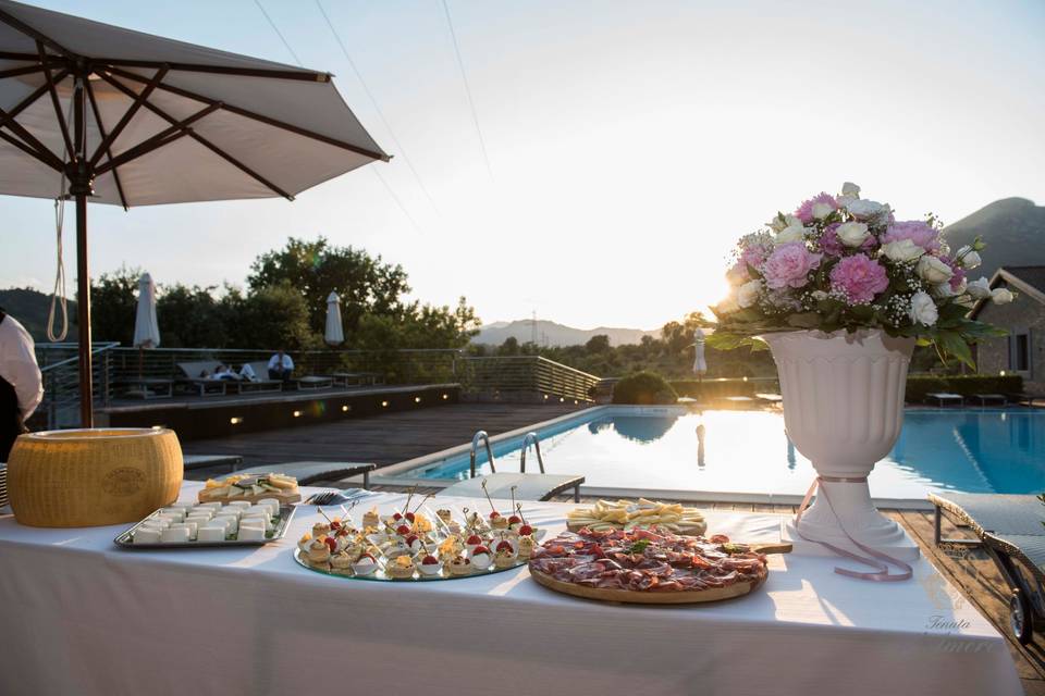 Buffet su piscina