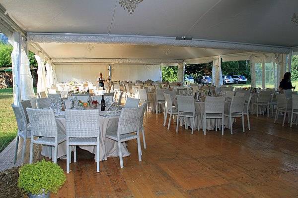 Catering in giardino e tendone