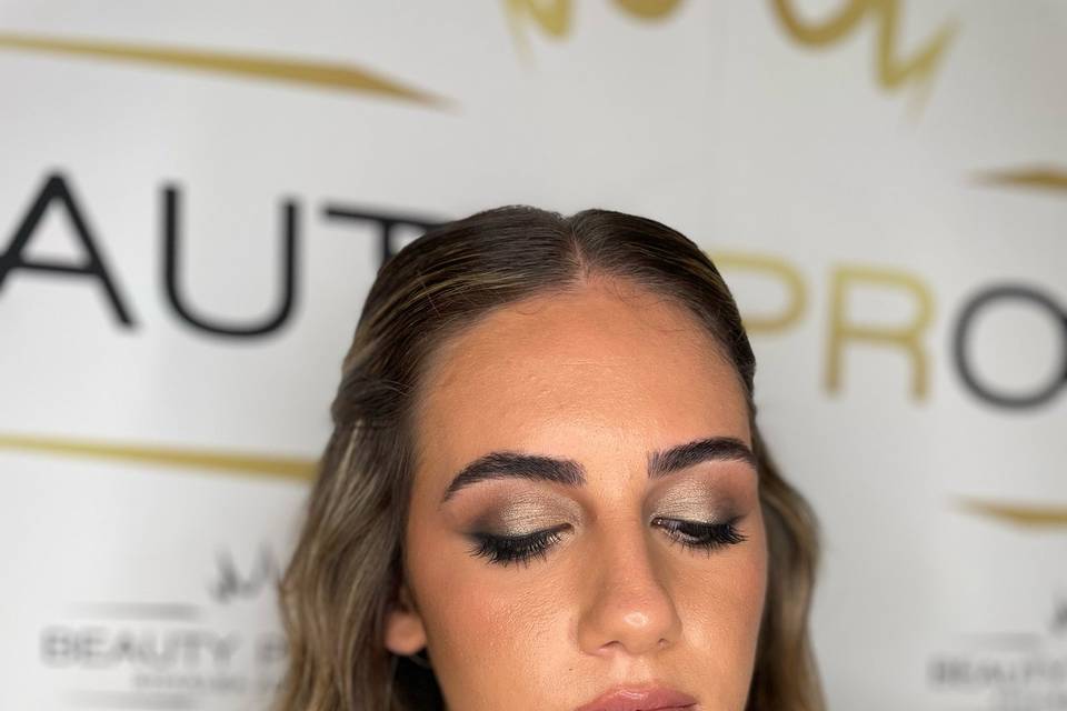Make-up 18