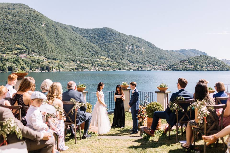 Celebrante Lago d'Iseo