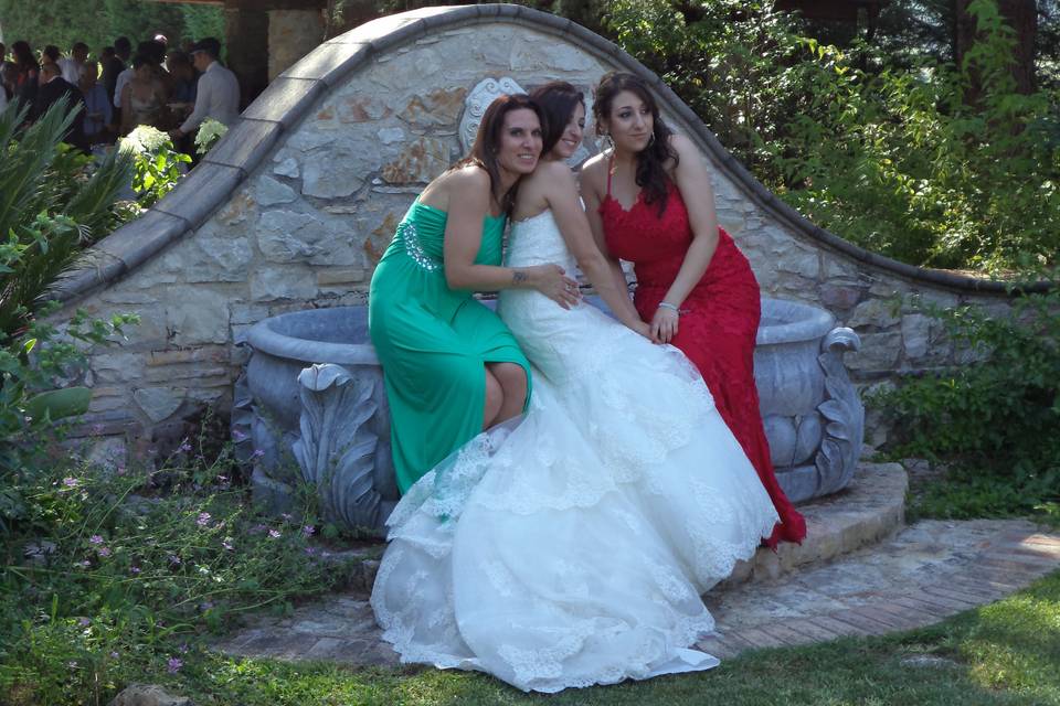 Sposa e amiche