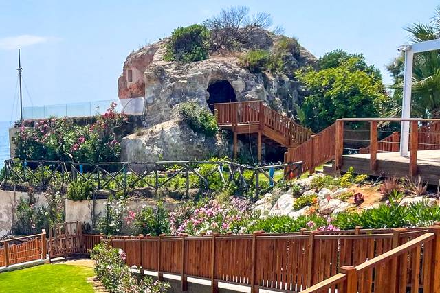 Kayra - Beach & Gardens