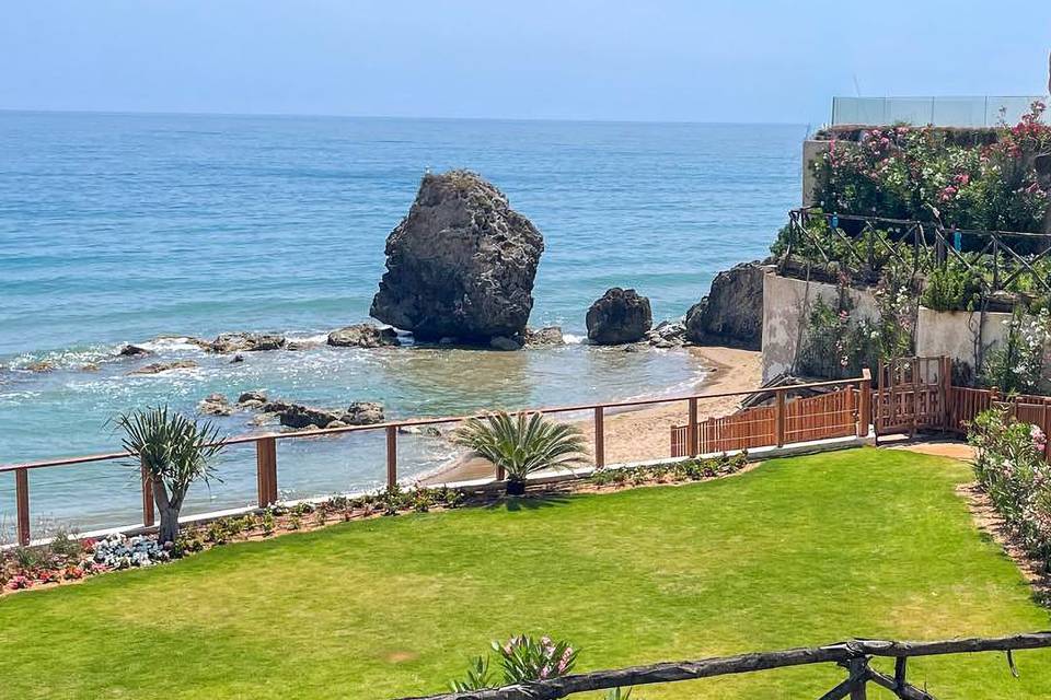 Kayra - Beach & gardens