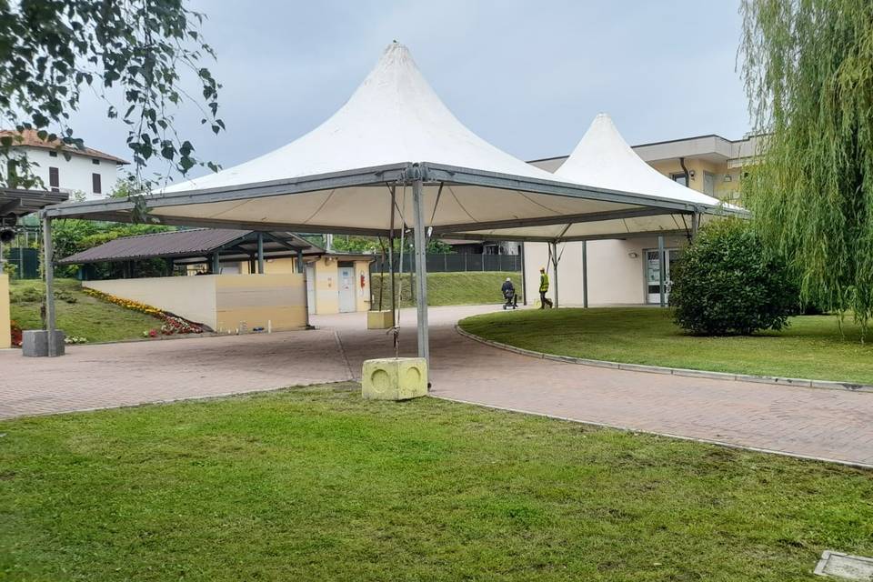 Noleggio gazebo e coperture