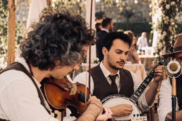 Fiddle & Banjo