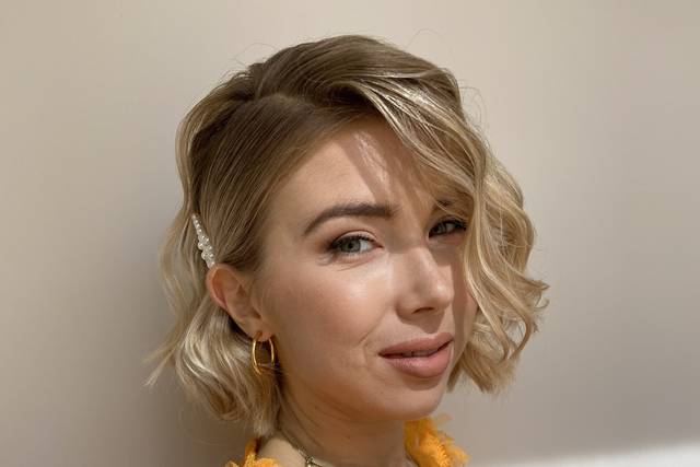 Trucco e acconciatura