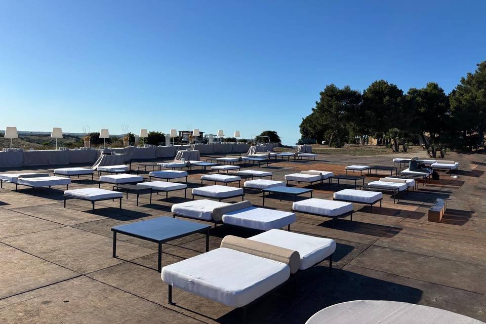 Pouf e tavolini modello Tasca