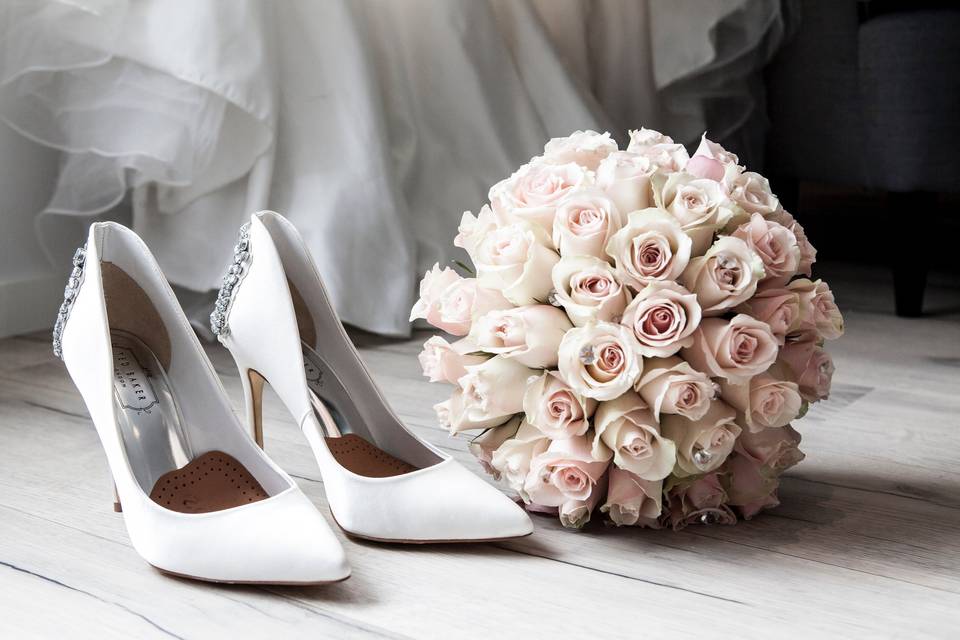 Scarpe e bouquet