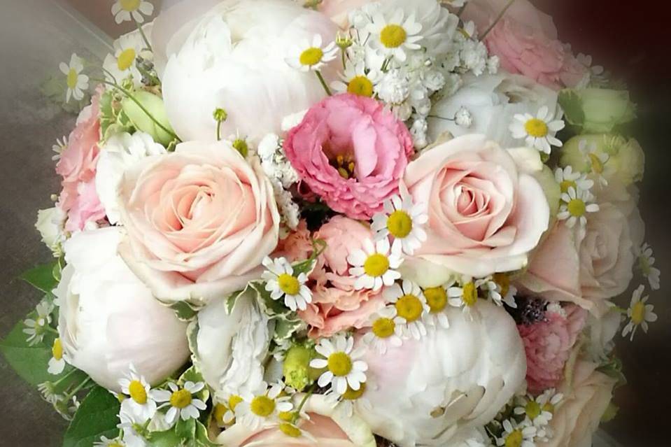 Bouquet rose austin e ortensie