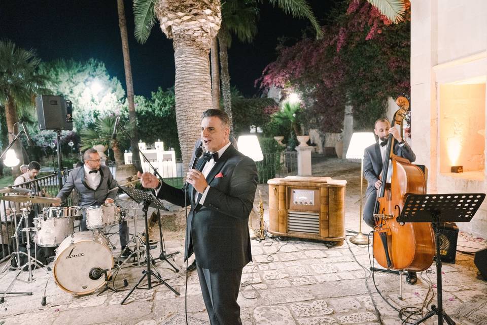 Gruppo_jazz_cantante_doppio_basso