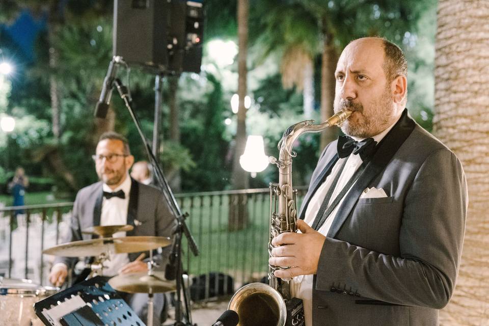 Musicista_sax_vento_sera